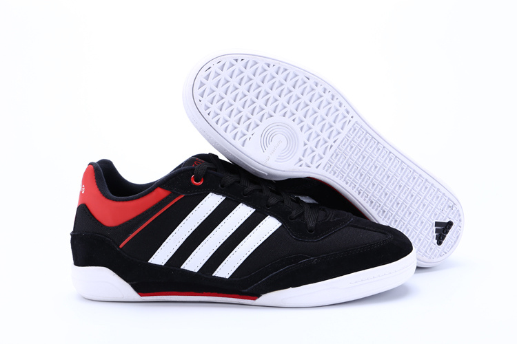 Soldes Adidas Pas Chaussures Cher Outlet Nike Femme tsrCxhQd